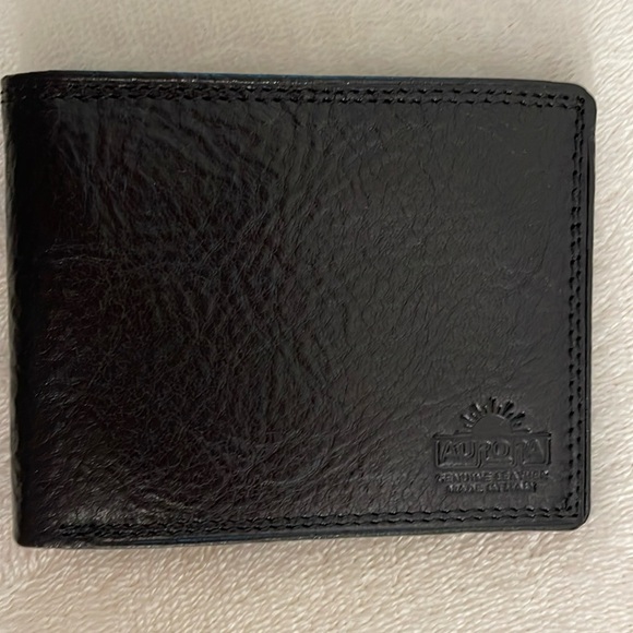 3 for $25! Aurora Black genuine leather compact wallet - Picture 1 of 6
